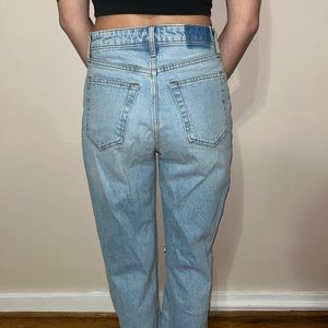 Abercrombie and Fitch 90’s Relaxed High Rise Jeans